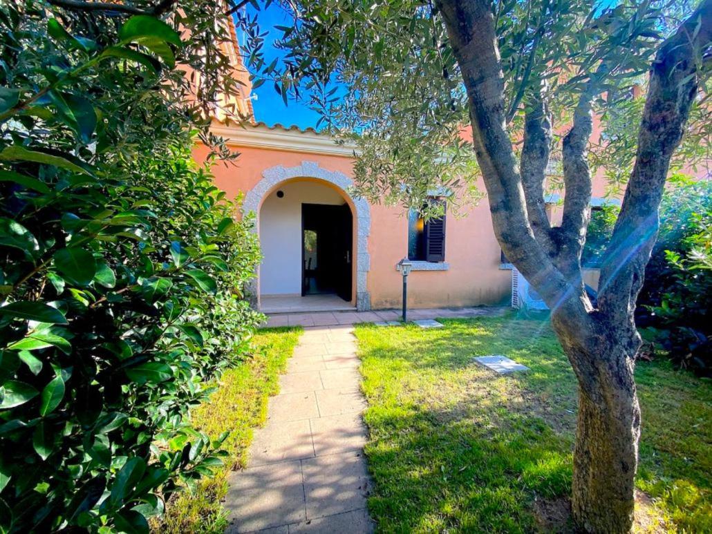 Residence Almusura San Teodoro  Eksteriør billede